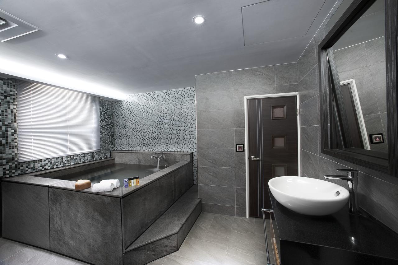 One Fukun Hotel Jiaoxi Luaran gambar